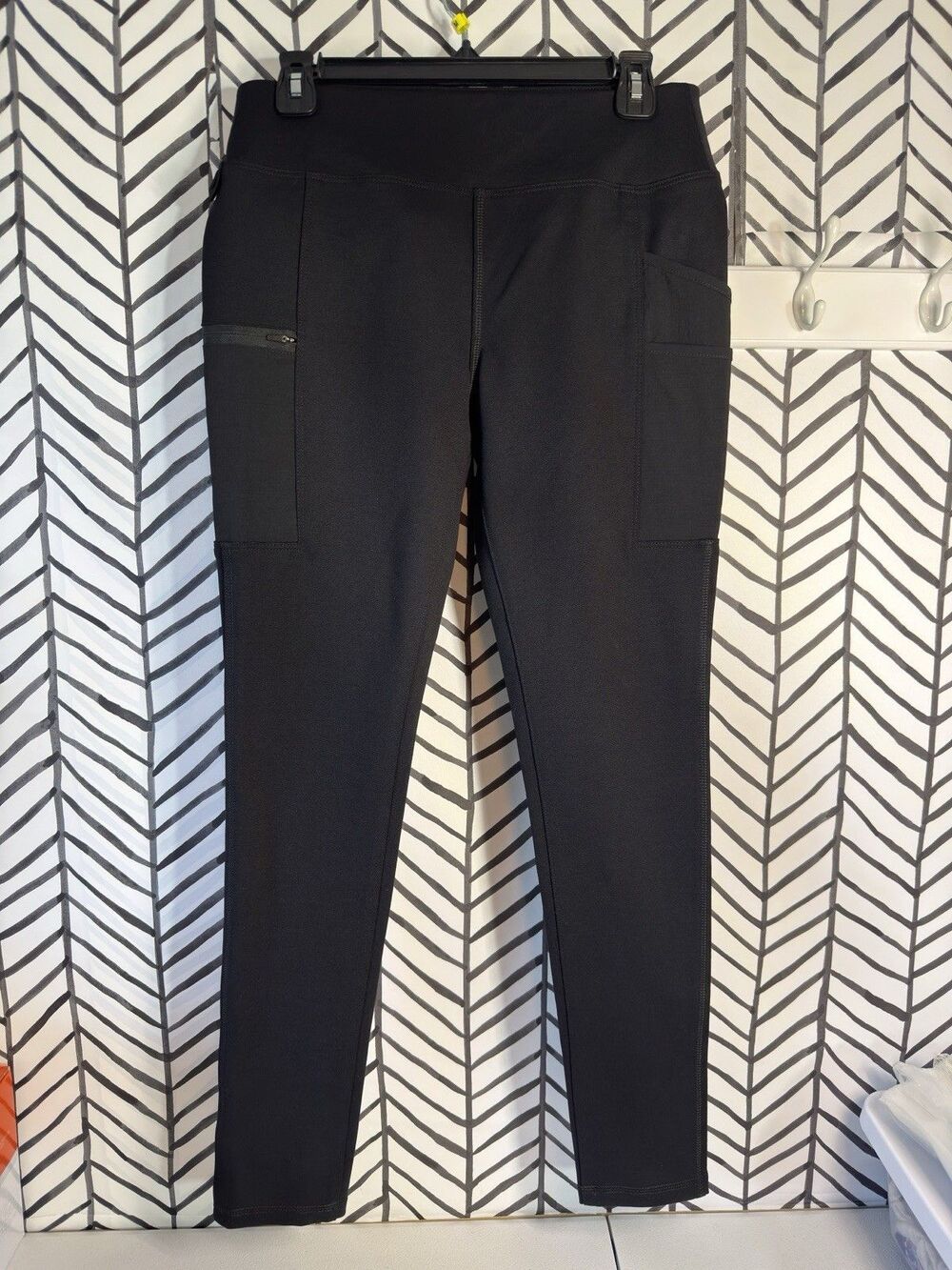NWT Carhartt Black Leggings Model BN3609-W Zip Pocket Women’s S (4-6) 6020